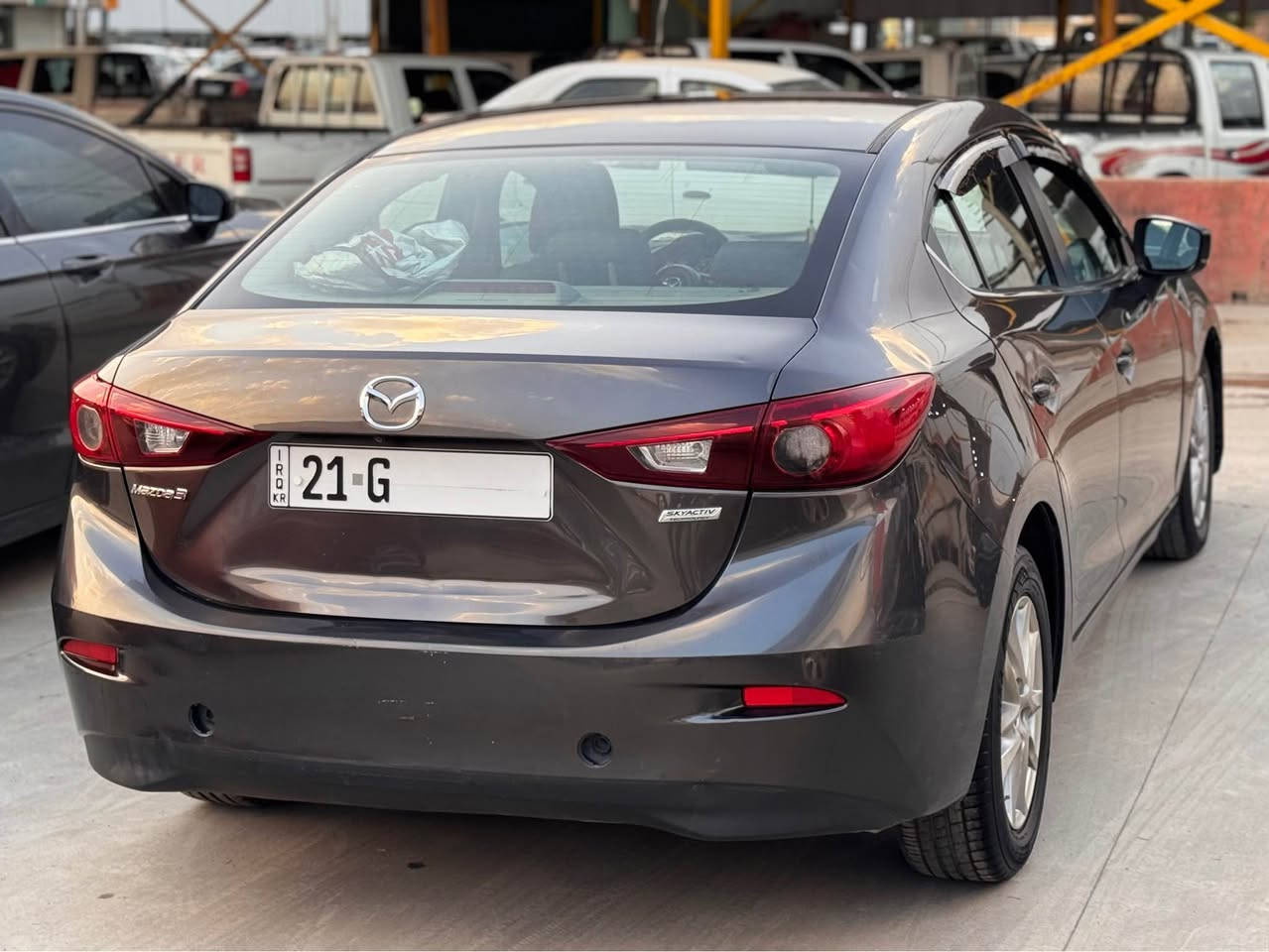 Mazda 3 2017
گێڕو مەکینەو تەبریت بەشەرت
پارچەو پەڵەیەکی بۆیاخە بێ ناوگرتن
فوول مواسەفات بەس سڵایت نییە
سەنەوی تازەیە 
118$
*********** السليمانية, العراق
