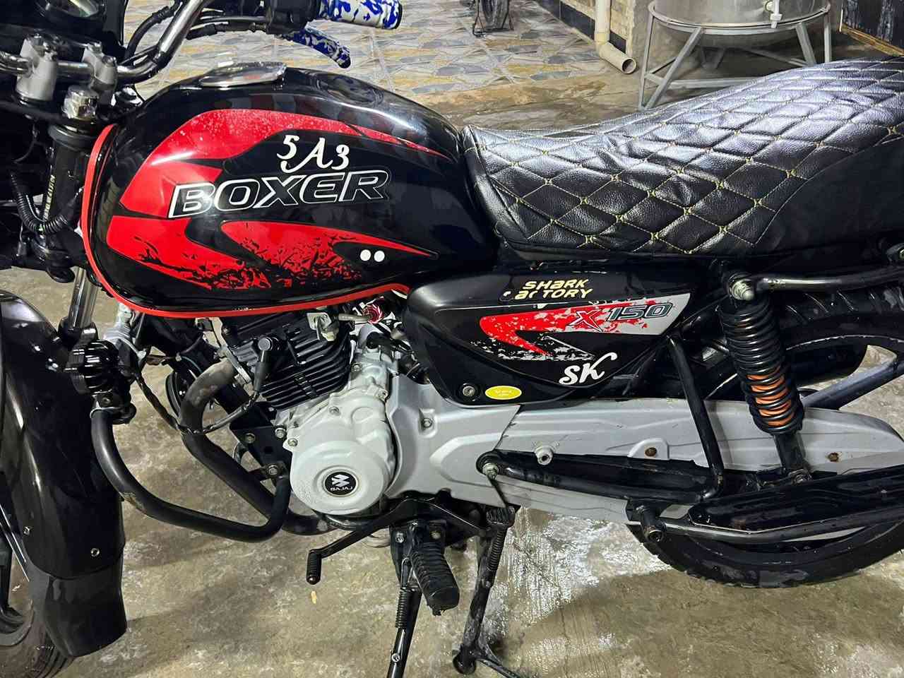 دراجة بوكسر للبيع موديل ٢٠٢٠ مكفولة من كلشي مرقمه وسنوية السعر مليون وسبعمية وبيها مجال الاستفسار على الرقم *********** العنوان ديالى بعقوبة كاطون الرازي
