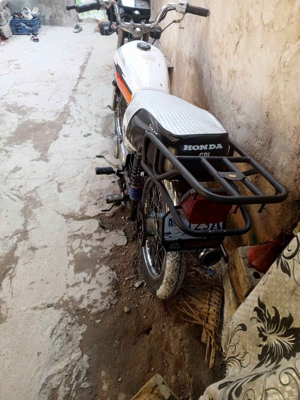 درجه ارشا موديل 15 سكنر للبيع مابيه اي شي 
مكاني كربلاء السعر 350 وهذا ***********
