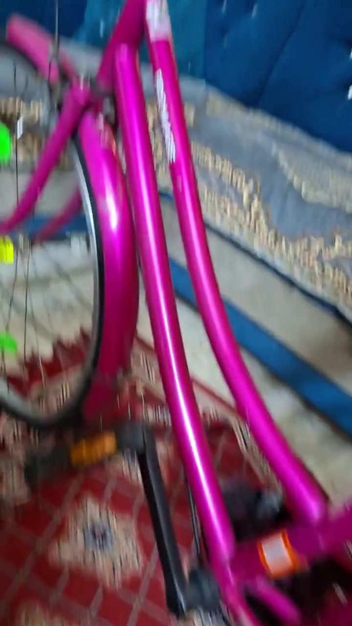 🚲 للبيع بايسكل بناتي نوع فورماج حجم 26
الحالة جيدة جداً ونظيف، استخدام خفيف وجاهز للاستعمال مباشرة.
📍 الموقع: بغداد - حي العامل
💰 السعر: 140 ألف دينار
للمهتمين مراسلتي على الخاص، والجاد فقط. 🌹
ملاحظة: البايسكل مثل ما موضح بالصور.


**إذا كنت صاحب هذا الإعلان وتريد حذفه لأي سبب، رجاءا أرسل رسالة إلى الدعم الفني**
