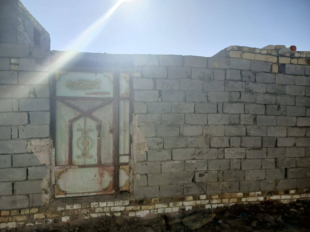 للبيع بيت زراعي بموقع مميز:
📍 الموقع: شارع حجي كشكول، قرب أسواق بركات الرضا، وقريب من حسينية العقيلة زينب
🏠 المواصفات:
غرفتان
صالة
مطبخ
صحيات
💰 السعر: 38 مليون قابل للتفاوض (بي مجال)
📞 للاستفسار والمشاهدة :
***********
