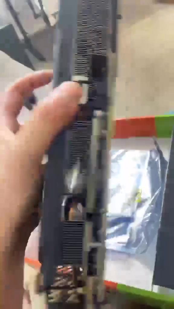 4070 super 12GB 3x fan
السلام عليكم شباب
عندي هذا الكرت عاجبني اراوسة، نزل شعندك ب التعليقات واطبلك خاص


**إذا كنت صاحب هذا الإعلان وتريد حذفه لأي سبب، رجاءا أرسل رسالة إلى الدعم الفني**