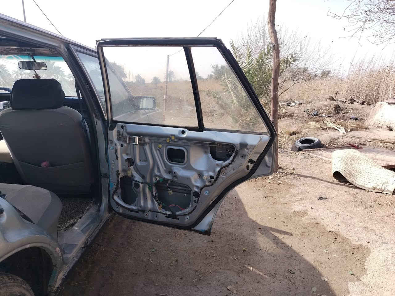 اسلام عليكم اخوان عندي  سياره  سوبر موديل ١٩٨٧ محرك وكير ابلادي وتماتيك أم فايف رقم   قادسيه صدامي المالك موجود عندي بيه وكاله عامه ام الباركود نقص ابطاين البيبان والدعاميه  الاماميه السعر خاص السياره مصبوغه عام بدون حادث مكان السياره بابل قظاء الكفل منطقة الجدوع  رقم الموبايل *********** اثير بي واتساب  ***********
