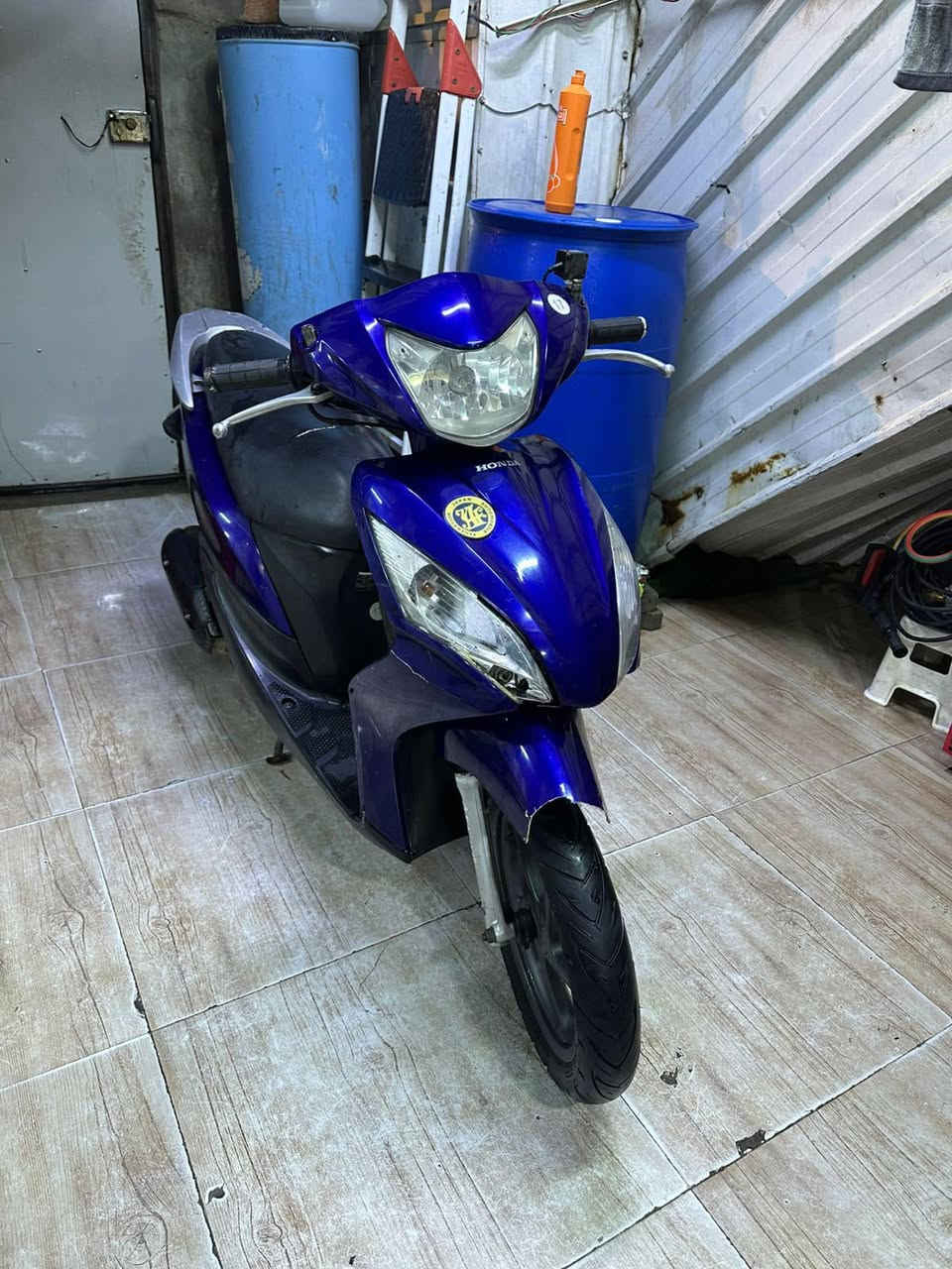 هوندا دايو سرعه 140 دراجه نضيفه وجديده ياباني اصل 

سعر ٨٠٠ بيها مجال مكان بصرة نواب الضباط 

+964 772 201 3522


**إذا كنت صاحب هذا الإعلان وتريد حذفه لأي سبب، رجاءا أرسل رسالة إلى الدعم الفني**