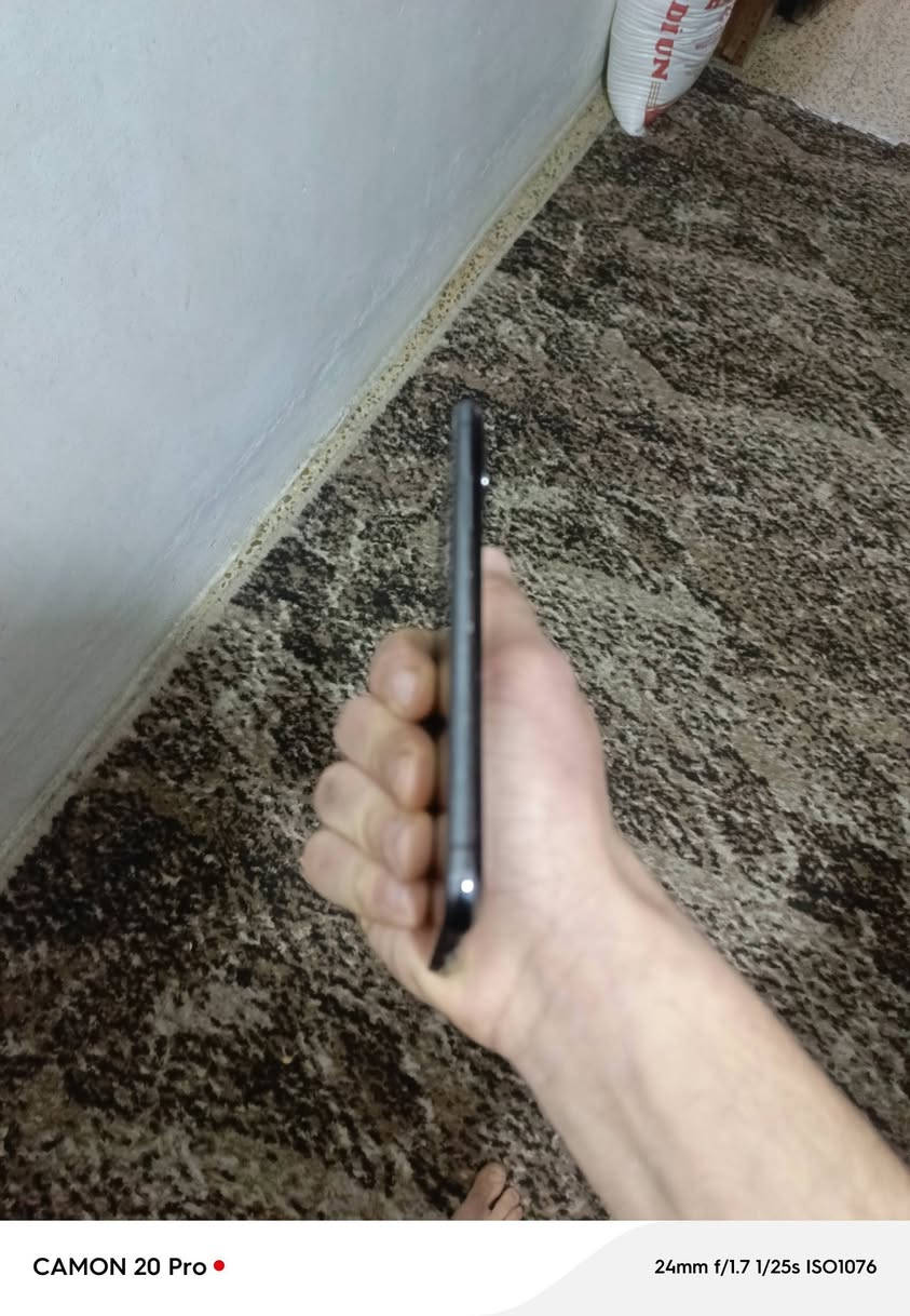 اكس عادي
كامره خلفيه شغل وا كامره الاماميه فلته 
ذاكره 64
بطاريه 100
سيم شغل 
الجهازي ابدل بطاريه وا شاشه 
الجهازي مال بنت يعني ما متعبته 
سعره 95 وا بي مجال قليل


**إذا كنت صاحب هذا الإعلان وتريد حذفه لأي سبب، رجاءا أرسل رسالة إلى الدعم الفني**