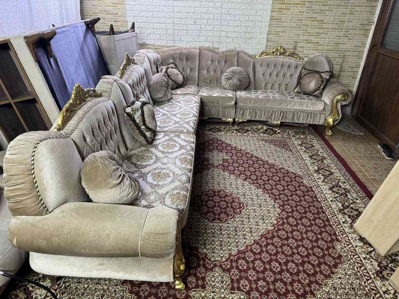 ديوان 8 نفرات السعر 260 الف
عنوان اربيل بختياري 

***********  /***********/***********
