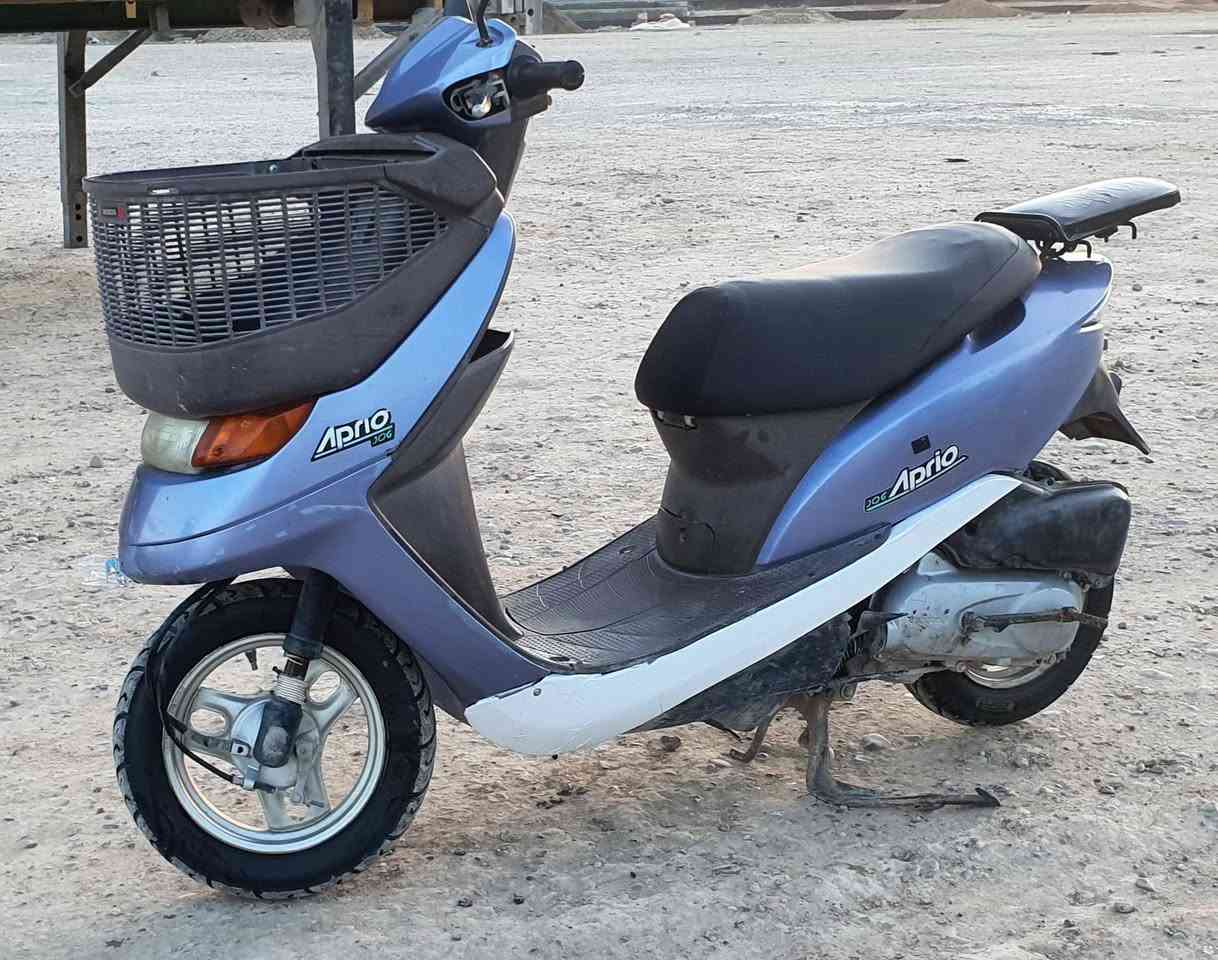 ماطور ابو السله للبيع كابريته بلاديه مجفت جديد الدراجه حلوه و ما يعوزه شي  السعر ب350 الف للتواصل ع الرقم ***********
