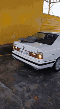 للبيع او مراوس ب احسن وطي فرق
بي ام  
محرك 2800
حجم السياره 528
تبريد ثلج
كير اوتو
حداديه جديده
تخم تاير وباتري جديد
السياره مال جناي ما بيه نواقص
رقم بغداد مشروع وطني بسمي
رقم الهاتف :***********
