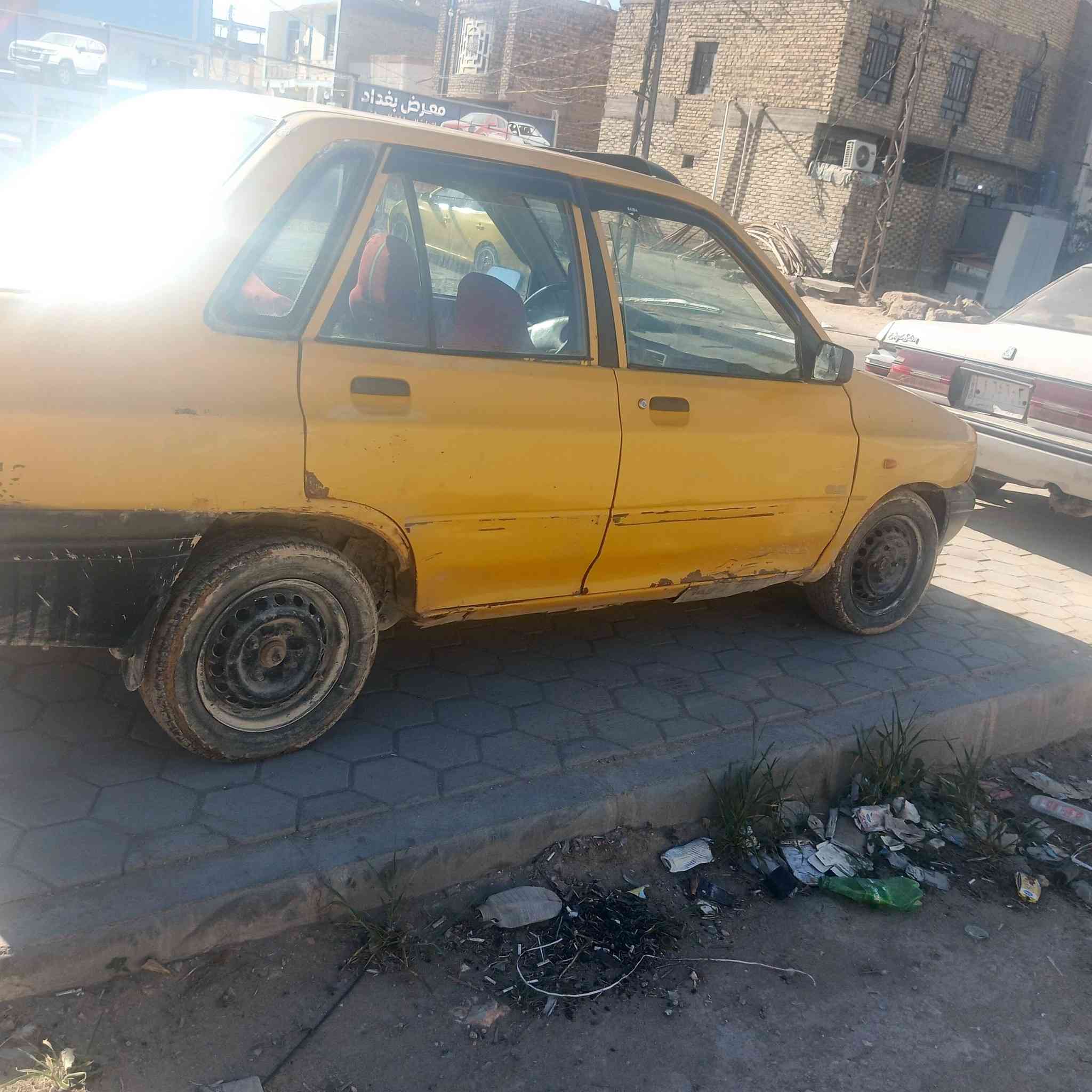 يالله سياره سايبه موديل 11سياره كير  حداديه كهربايات كله شغاله  بس المكينه بيه بخار تخم تاير جديد سياره منسبه ب 10ورقات وبيه مجال ***********6
