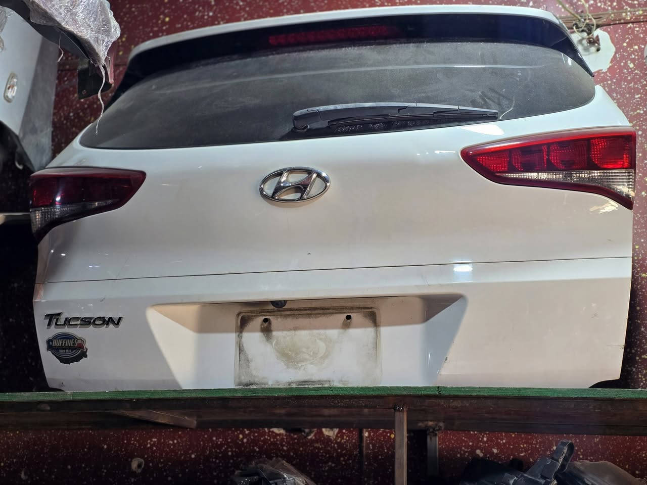 وصول حاويه جديد في مجمع العيساوي كربلا حي الصناعي سبورتج توسان حديث  ***********
