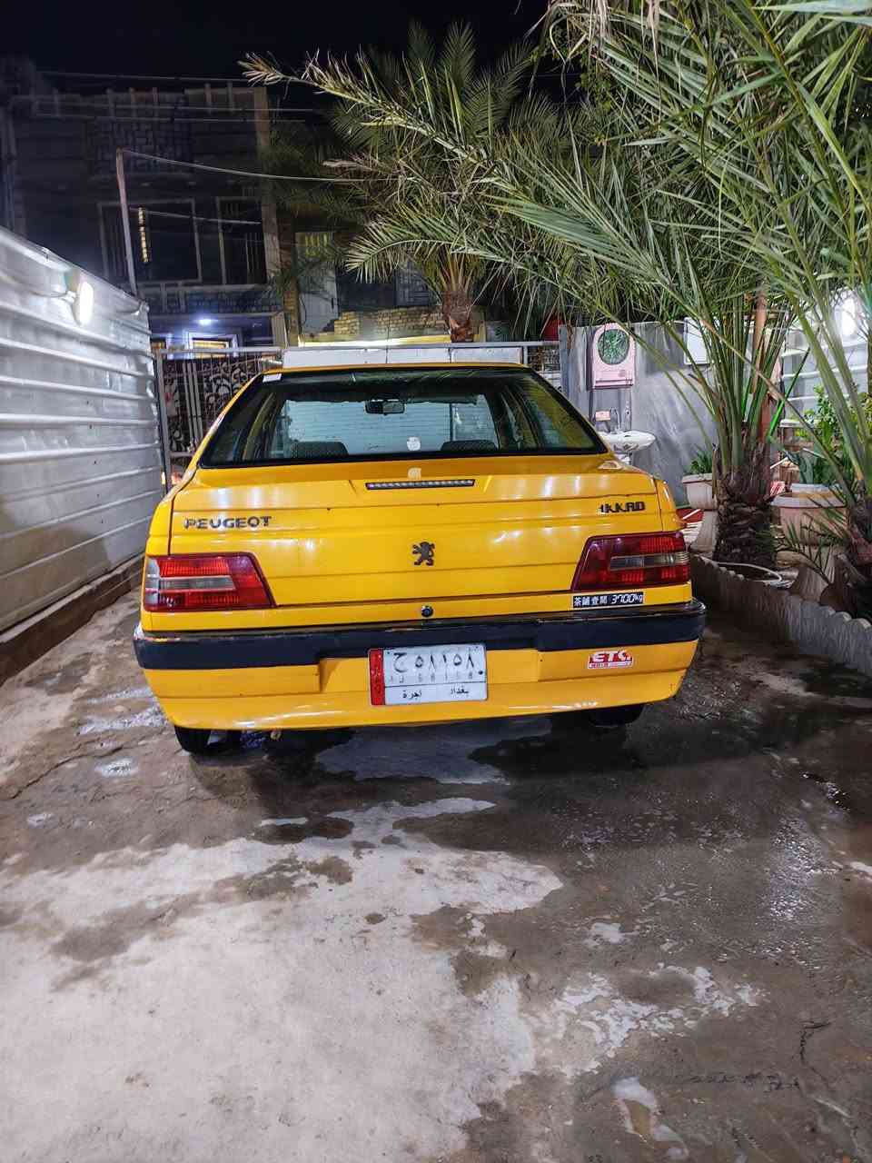 سلام عليكم سياره لميس للبيع سياره حلوه موديل 16بيها جملغ أمامي صفحت صايق بدون دواخل مكينه كير تبريد شغال 30 قفل قفل *********** المكان بغداد لبلديات
