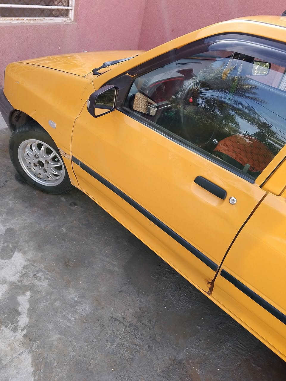 سايبه البيع موديل 2018 بيه جاملق مبدل ولباب مرشوش بس مال الصايق السعر 44 وبيه مجال هاذه رقم تليفوني *********** مكاني كربلاء حي العباس سنويه بسمي مداور ثاني يوم
