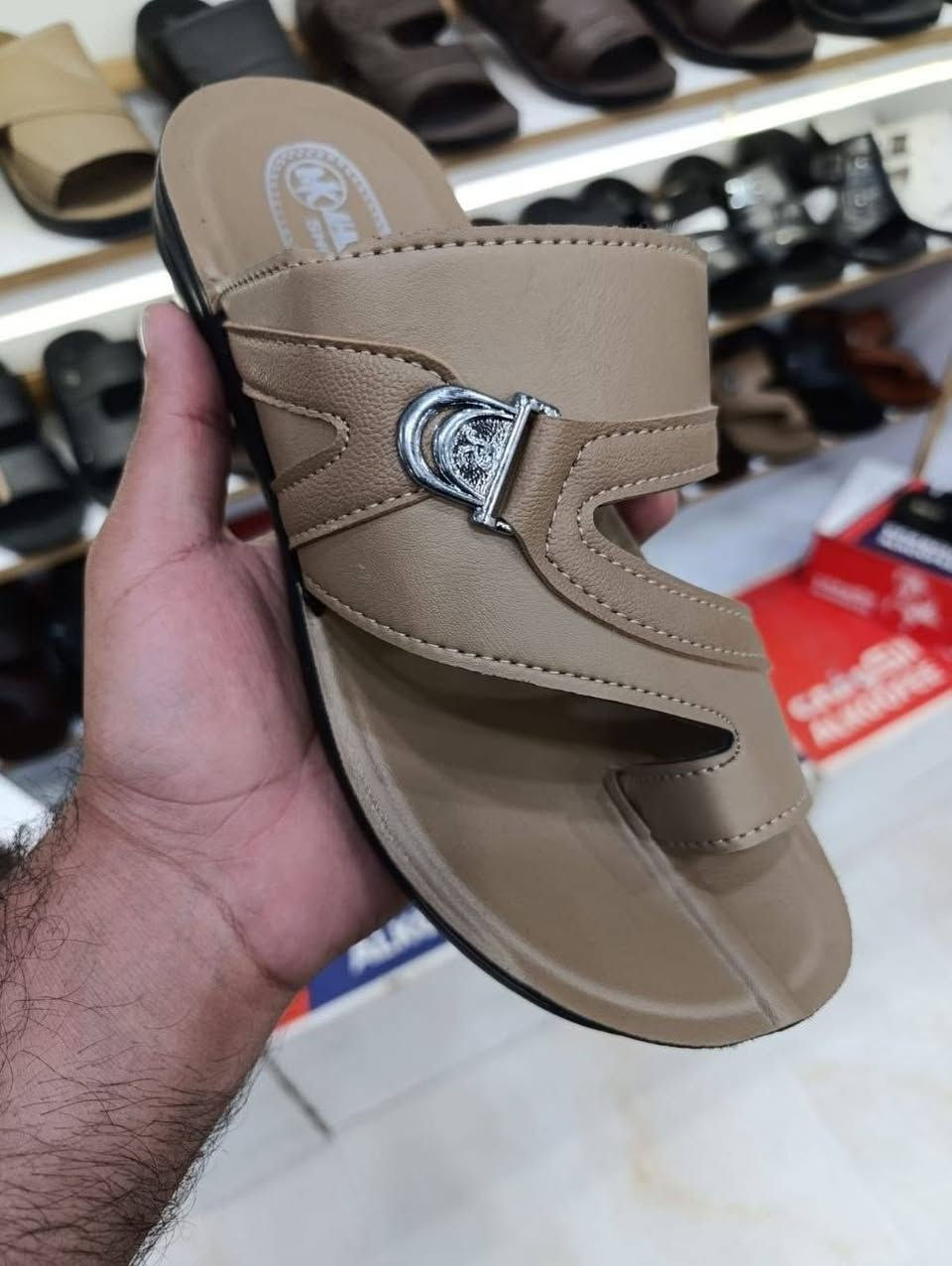شحاطة رجالي طبي درجة اولى. تركي 
سعر الدرزن 35 الف. كيس.. 
قياس40 الى 45.الوان حسب الطلب 
🚛 يوجد توصيل لجميع المحافظات. 
https://t.me/wadq_g99


**إذا كنت صاحب هذا الإعلان وتريد حذفه لأي سبب، رجاءا أرسل رسالة إلى الدعم الفني**