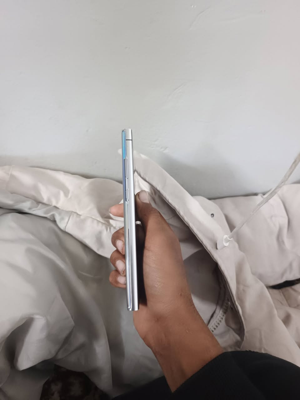 السلام عليكم سامسونج نوت ١٠بلس 
شاشة Dynamic AMOLED بحجم 6.8 بوصة وبدقة WQHD+.
نظام كاميرا خلفية رباعي مع مستشعر DepthVision للعمق.
قلم S Pen ذكي يدعم إيماءات التحكم عن بعد (Air Actions).
بطارية بسعة 4300 مللي أمبير تدعم الشحن السريع بقدرة تصل إلى 45 واط.
ذاكرة ٢٥٦ رام ١٢
كاميرات فول 
جهاز كلو شرط 
٩٠فريم ببجي
للبيع أو مراوس بايفون أو اندرويدالسعر ٢٥٠


**إذا كنت صاحب هذا الإعلان وتريد حذفه لأي سبب، رجاءا أرسل رسالة إلى الدعم الفني**