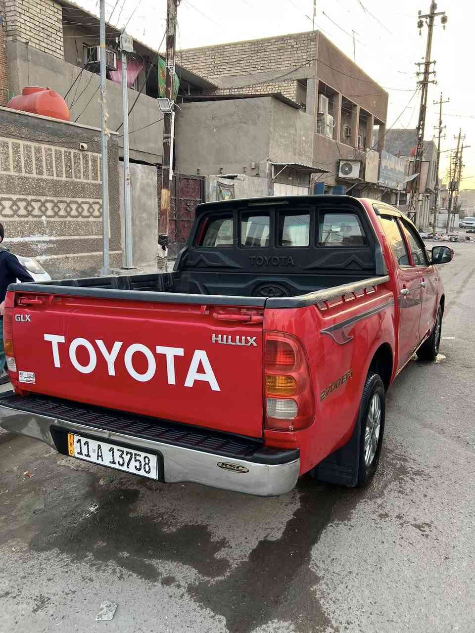بيكم للبيع تيوتا هايلوكس موديل 2010 رقم بغداد إنكليزي كير اوتماتيك مكان بغداد  سعر  170 ورقه هاتف ***********
