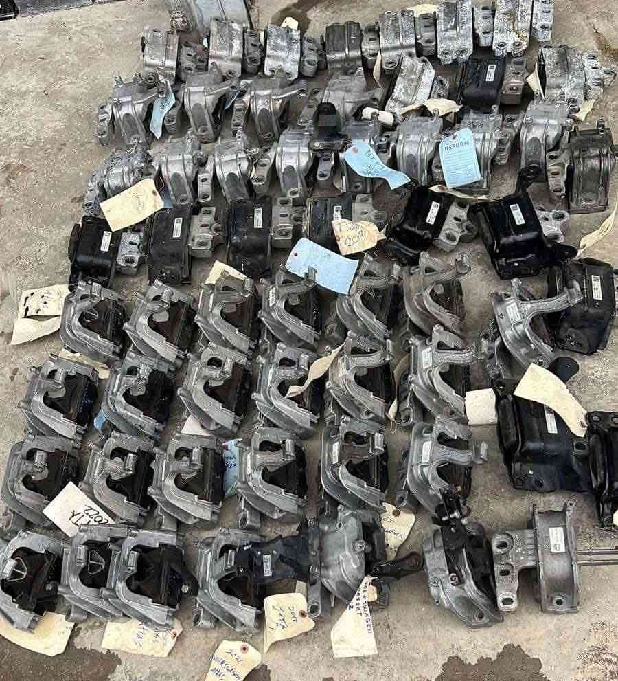 شلونكم حبايب💚
 
بالنسبة لموضوع الصدر وحته اذان المحرك والكير ، لجميع سيارات فولكس واكن  ⬇️

توفر عدنا وبـ ماركات واسعار مختلفة يعني شتريد موجود وكلشي بسعرة حبايب✅ 

حته محد يكلي اسعارك غالية لان كلشي بـ سعرة واكثر من ايتم وفرتلك 😉

مركز ومحلات سجاد رحيم العنوان بغداد شارع النضال مقابل باب الخروج لمحطة وقود البتاوين 

*********** 
*********** 
وتوجد خدمة توصيل لجميع محافظات العراق🚚
