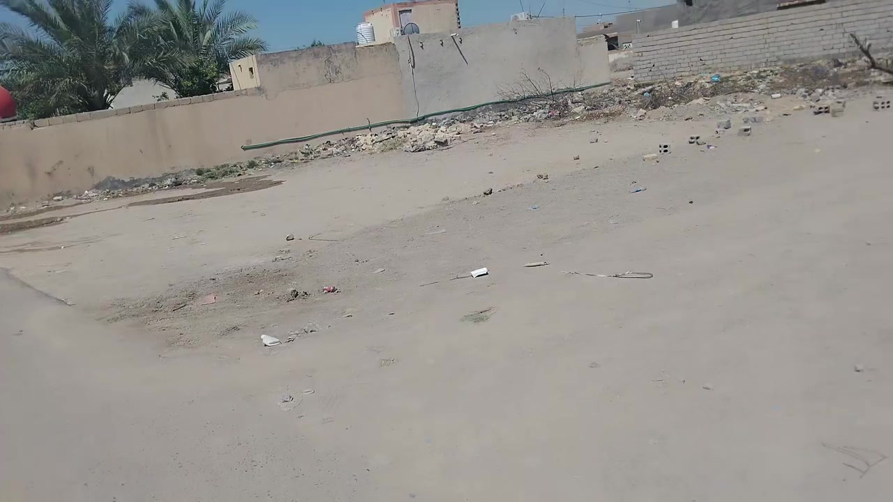 عرصة ٦٠٠ متر بالشوملي زراعي العرضة  بشارع فرحان نويح مقابل اسواق سيد بشار قربة ع حسينة تعجيل فرج للاستفسار الاتصال على الرقم *********** السعر ٦٠ وبيه مجال  والشراي بي خير ويدلل

