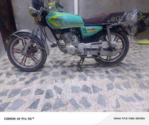 موتور للبيع موديل 20 كله شرط شغال السعر 475 وبي مجال***********
