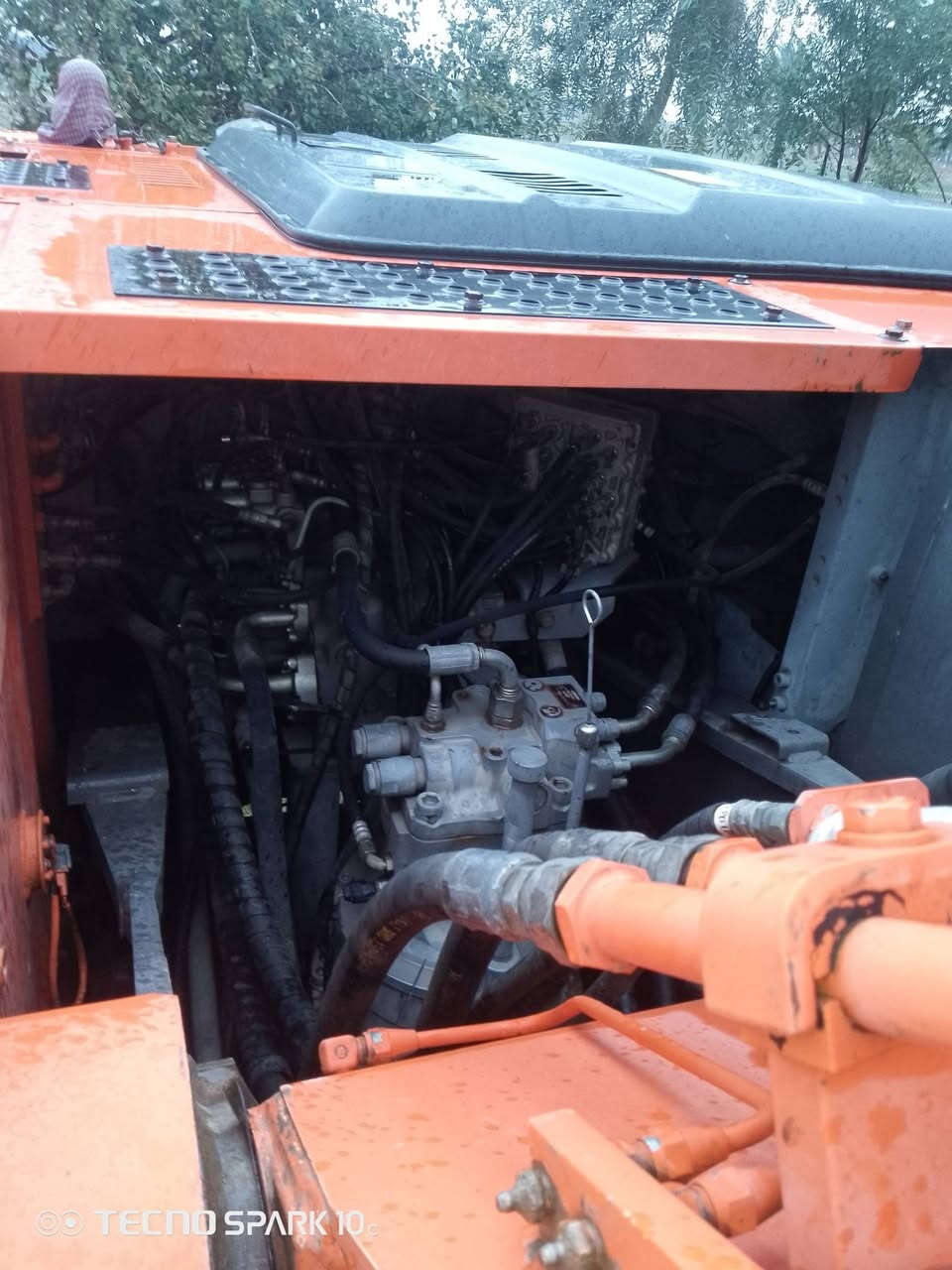 سلام عليكم/ حفاره للبيع زت 3 موديل 14 مكفوله كفاله عامه شاصي 25 ساعات العمل 8000 سعر اتصل على رقم ***********
