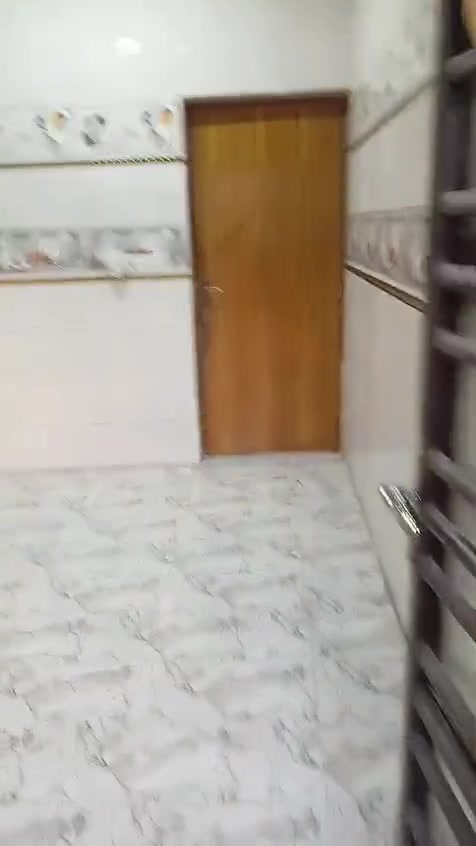 سقه ارضيه جديده البصره القديمه قرب التحسينه
غرفتين ومطبخ ودوانيه شقه جديده صايره عل شارع عريض

للاستفسار ***********
