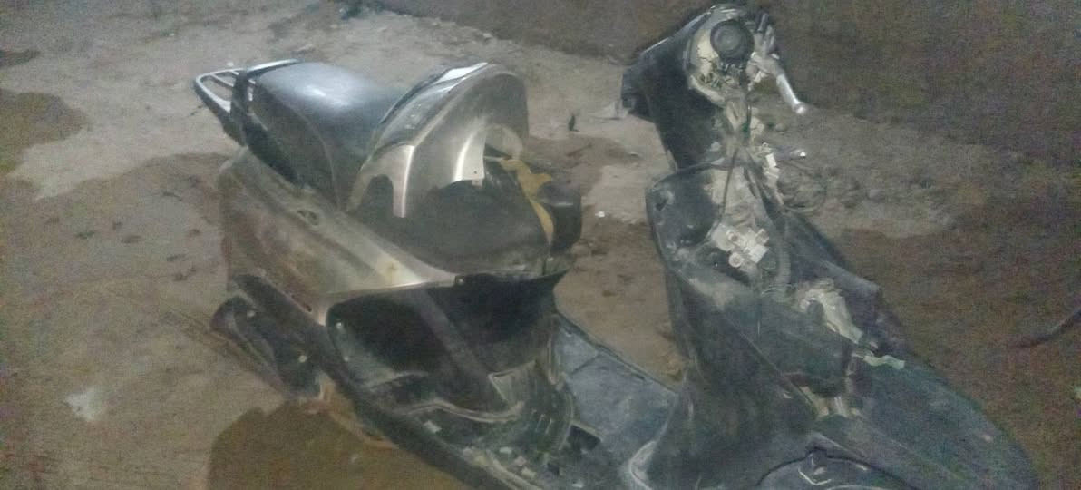 للبيع دراجة ياباني متروكة عوزهة بس الهلال مال هندر شغالة مكينة ما مفتوحة ب80 مكانهة كربلاء الحر  ***********
