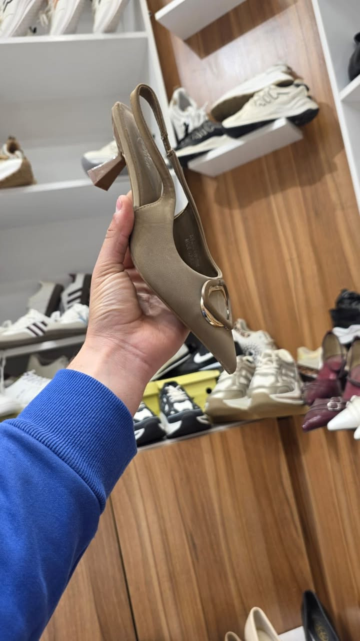 تخفيضات تخفيضات 70 % ❌️❌️❌️
تخفيضات سعر القطعة 5 فقط بنات لحكو 
الكمية محدودة والقياسات داخل الاستوري 
ملاحضة بنات التخفيضات تشمل فقط البوستات راجين تفهمكم ويانه 
متوفر توصيل
للاستفسار اكثر مراسلة البيج


**إذا كنت صاحب هذا الإعلان وتريد حذفه لأي سبب، رجاءا أرسل رسالة إلى الدعم الفني**