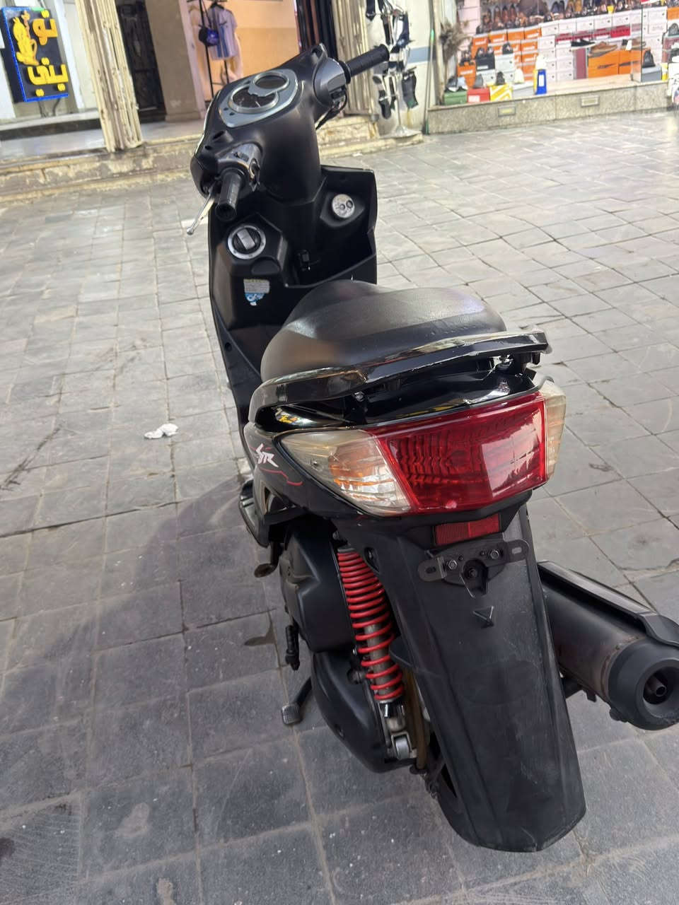 سكنس فحل ياباني كفاله عامه دراجه جديده بمعنى الكلمه قبل 3 اشهر نازله من الرمبه 
 سعرها مليون و300 وبيها مجال مكاني بغداد ***********
