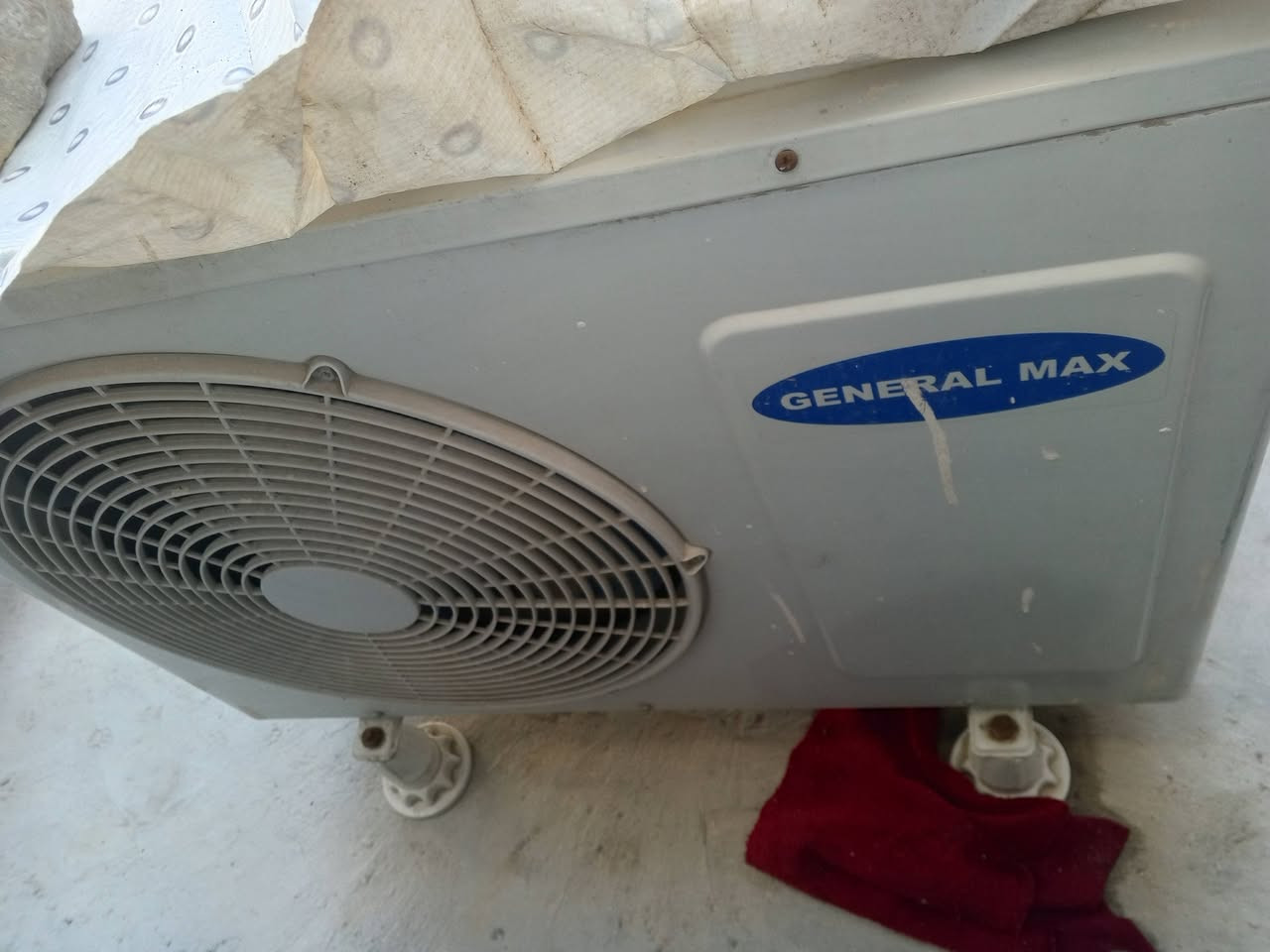 سلام عليكم سبلات طن ونص سعرة 200وبي مجال مكاني ديالى بعقوبة التحرير رقم تلفون ***********
