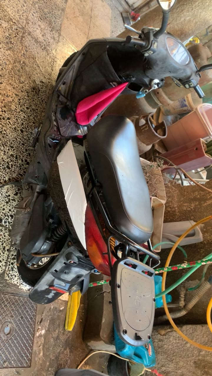 السلام عليكم دراجه بريز كابريتر للبيع نضافه مثل ماتشوفون دراجه خير من الله ضوايات كلها شغاله دراجه مال جناي متعوب عليها تفويلها كله محسن عداد سرعه وبانزين شغالات رايدها ٥٠٠الف وبيها مجال حك الجيه بغداد شعب


**إذا كنت صاحب هذا الإعلان وتريد حذفه لأي سبب، رجاءا أرسل رسالة إلى الدعم الفني**