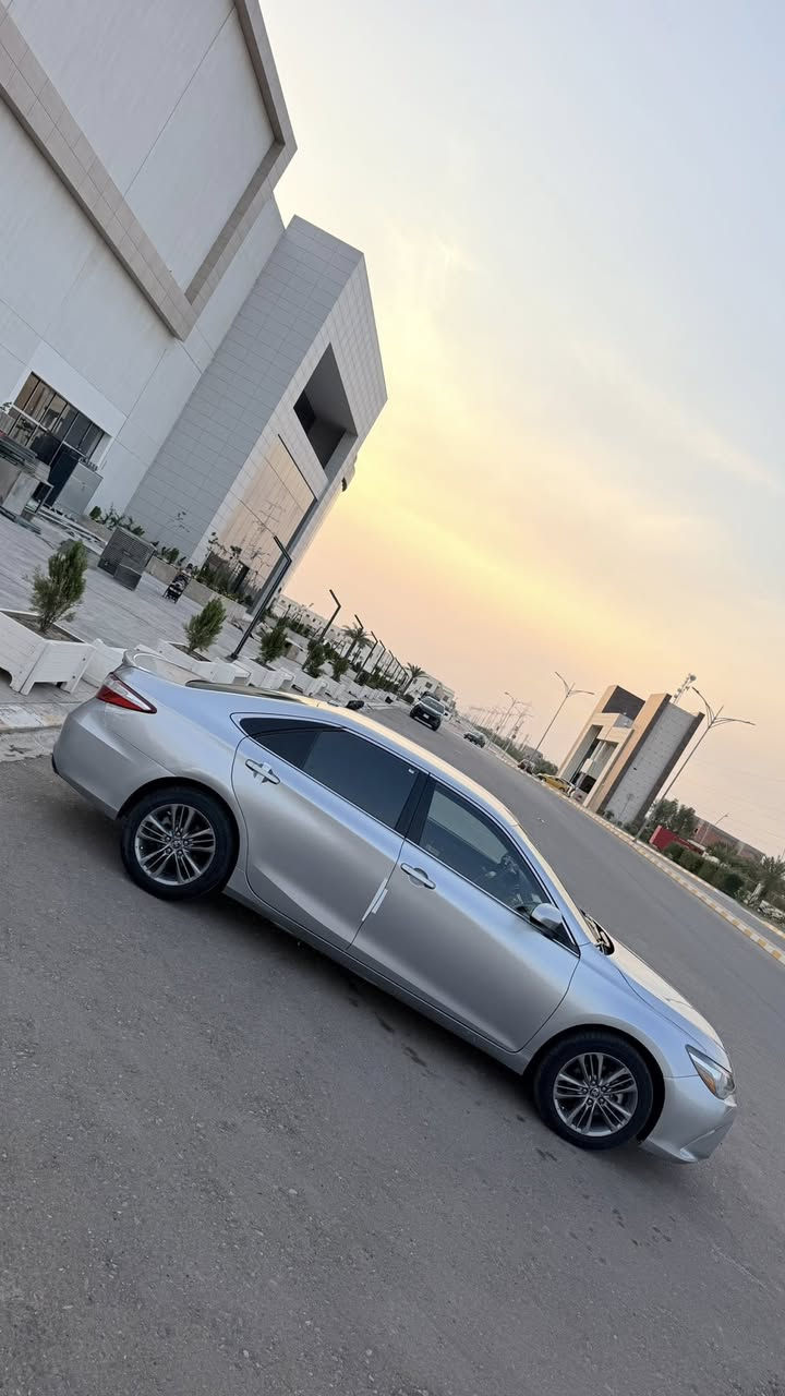 السلام عليگم
كامري ٢٠١٧ SE امريگي ..
لون سلفر ( رصاصي )
رقم سليمانيه دولي الجديد .. سنويه للـ ٢٠٣١ .. هزه جديده للـ ٢٠٢٧ 
شـرط التحويل والغرامات 
محـرك ٢٥٠٠ // ٤ سلندر ع وضع الشركه بدون فتح شـرط .. كير شرط
بيها بنيد وجاملغ بدون دواخـل .. شرط الفحص
تايرات جدد .. تبريد ثلج .. صدر جديد 
السعر ١٣٢ $ بيها مجال
المگان صلاح الدين _ تكريت 
هـ ***********
هـ ***********
( اعـــتذر عن الاقســاط والوعـــده )
