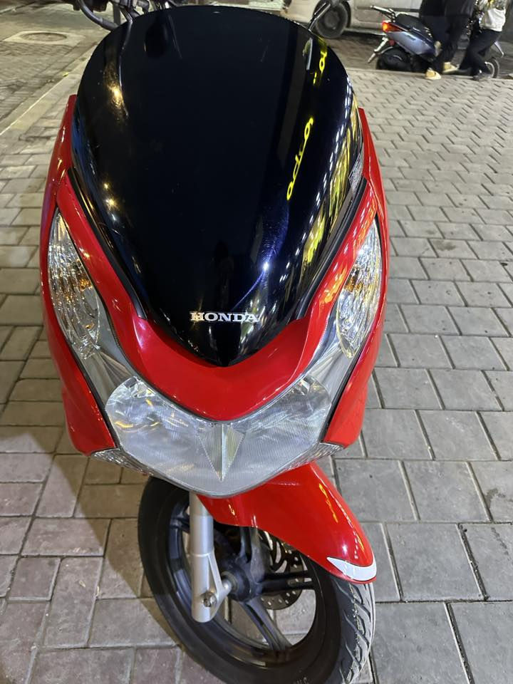 السلام عليكم دراجه bcxياباني جيل الاول
دراجه bcxياباني دراجه جديده كلها بلادي كفر مكينه بلادي دراجه شلعه ومعدل خير من الله دراجه محركها 150حساس زدحام ستان كهربائي كلها شغاله اي نقص مبيها دراجه فول الفول دبل سويجين 

شراي يتصل ‭٠٧٧٢ ٥٣١ ٣٧١١‬
