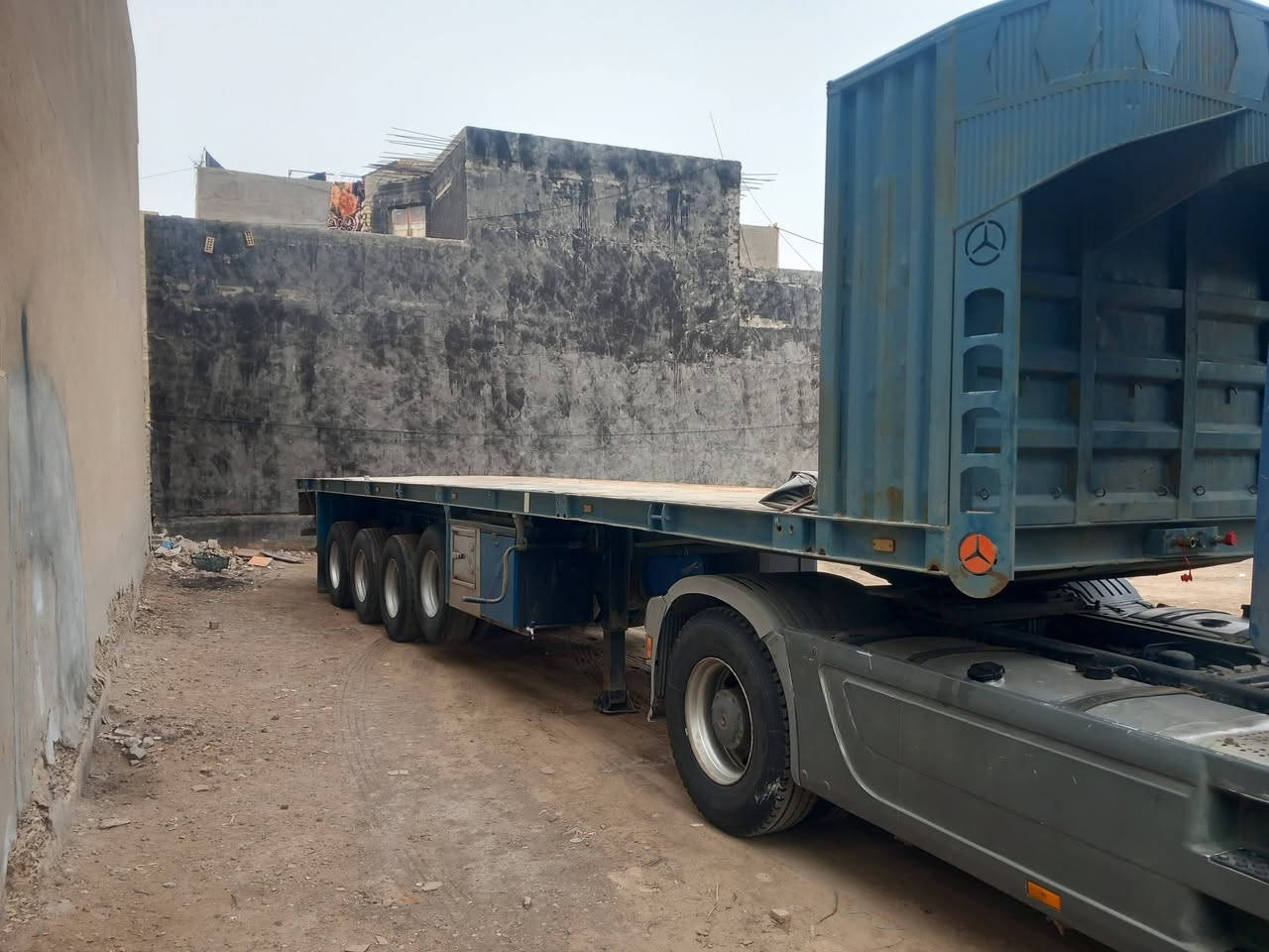 السلام عليكم عربانه حداده السبطين
اربع محاور 14 شاصي 16 شريط 60 الطول 12/85عدد مطبخ
 ثلاجه تاني ماء تخم تاير العربانه مكفوله كفاله عامه
السعر ١٣٥ العنوان محموديه الاستفسار ***********
