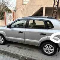 توسان 2009 محرك 2000 ماشيه 140 ضررها فقط يم قبغ البانزين للتواصل 07769...