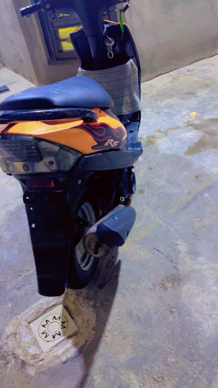 سلام عليكم ماكس عدله ما مفتوحه جديده بمعنه لكلمه لا تنقيص ولا تبخير  مختمه من طول لطول كلشي شقال بيه لايت بك لايت شلعه ومعدل تخبل مكينه ناعمه  
مكاني شط لعرب 
سعر $٧٠٠ 
وبيهه مجال  
***********
