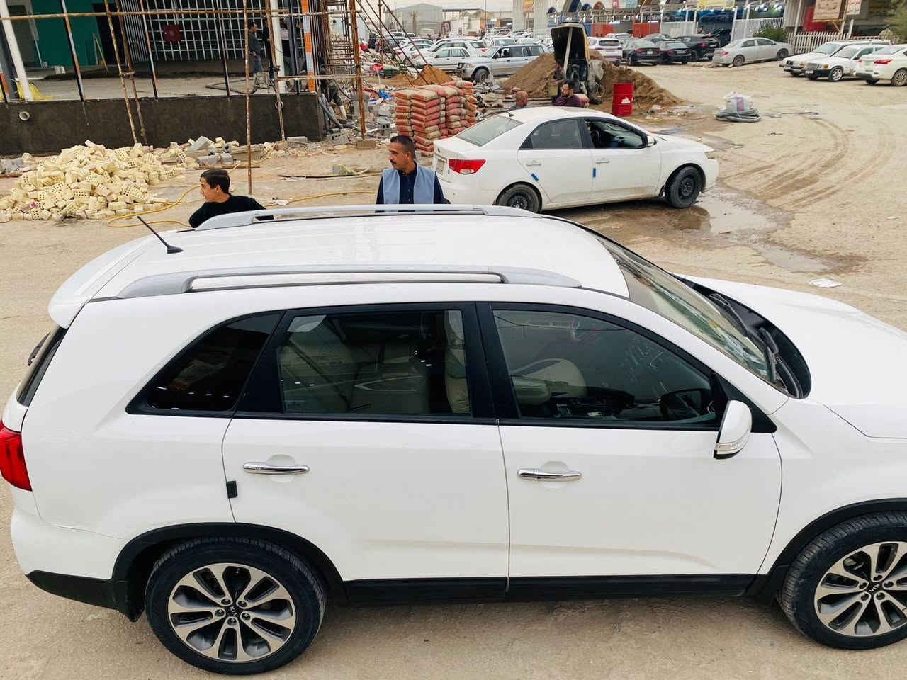 سورنتو موديل ٢٠١٣ خليجي فول عدى البنوراما تبريد ٣ قطع بيانو تحكم ستيرن اضاءة عند الاقتراب اضاءة بالدوسه مري شفط محرك ٦ مفتوح بصمة تشغيل كاميرا رقم بغداد مكاني نجف ناحية العباسية موبايل ***********
