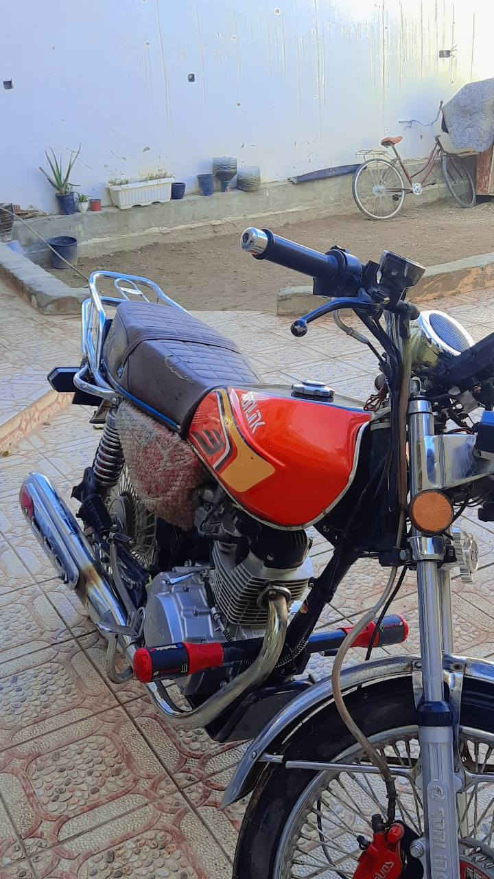 السلام عليكم دراجة تايكر 2025 متروكه مبدل لايت امامي والشاشه مكسورة محرك ممفتوح انطيك بي شرط السعر 550 وبيها مجال عنواني تكريت الديوم هذا الرقم ***********
