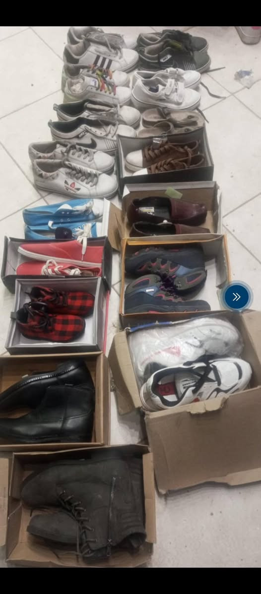 16زوج احذيه مشكل صناعه بي هندي وبي فيتنامي 
جديد غير مستخدم 
كلهن 60الف


**إذا كنت صاحب هذا الإعلان وتريد حذفه لأي سبب، رجاءا أرسل رسالة إلى الدعم الفني**