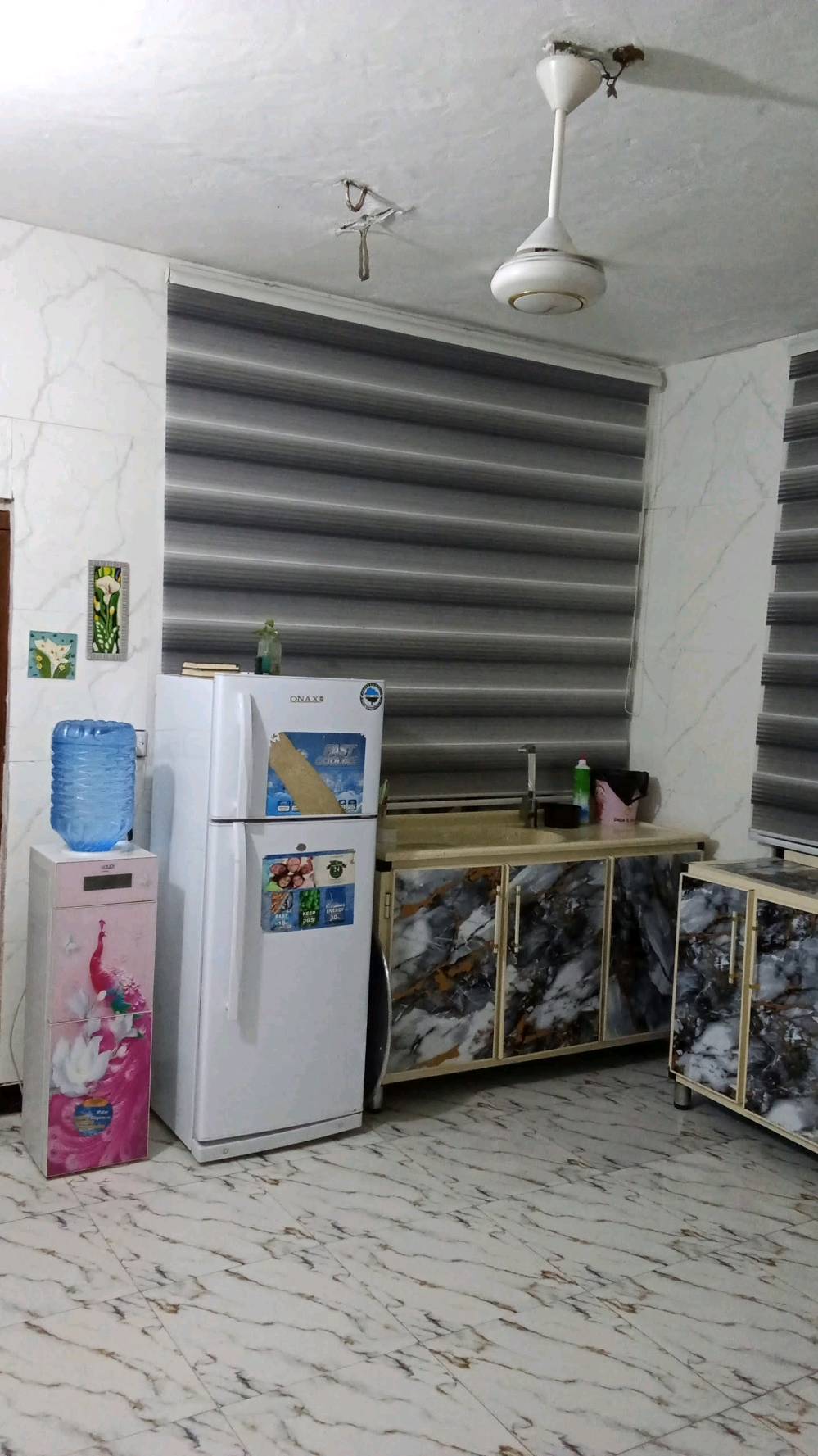 بيت للبيع جسر ديالى منطقه الاعريفيه شارع ابو مروان المساحه 240 جنس العقار عقد.177 مشمول بالتطويب تبليط خدمات كامله كلشي قريب جامع مدارس اسواق سوك افران مخبز السعر 110 وبي مجال يباع مع الاثاث وبدون الاثاث للاستفسار ع الرقم ***********
