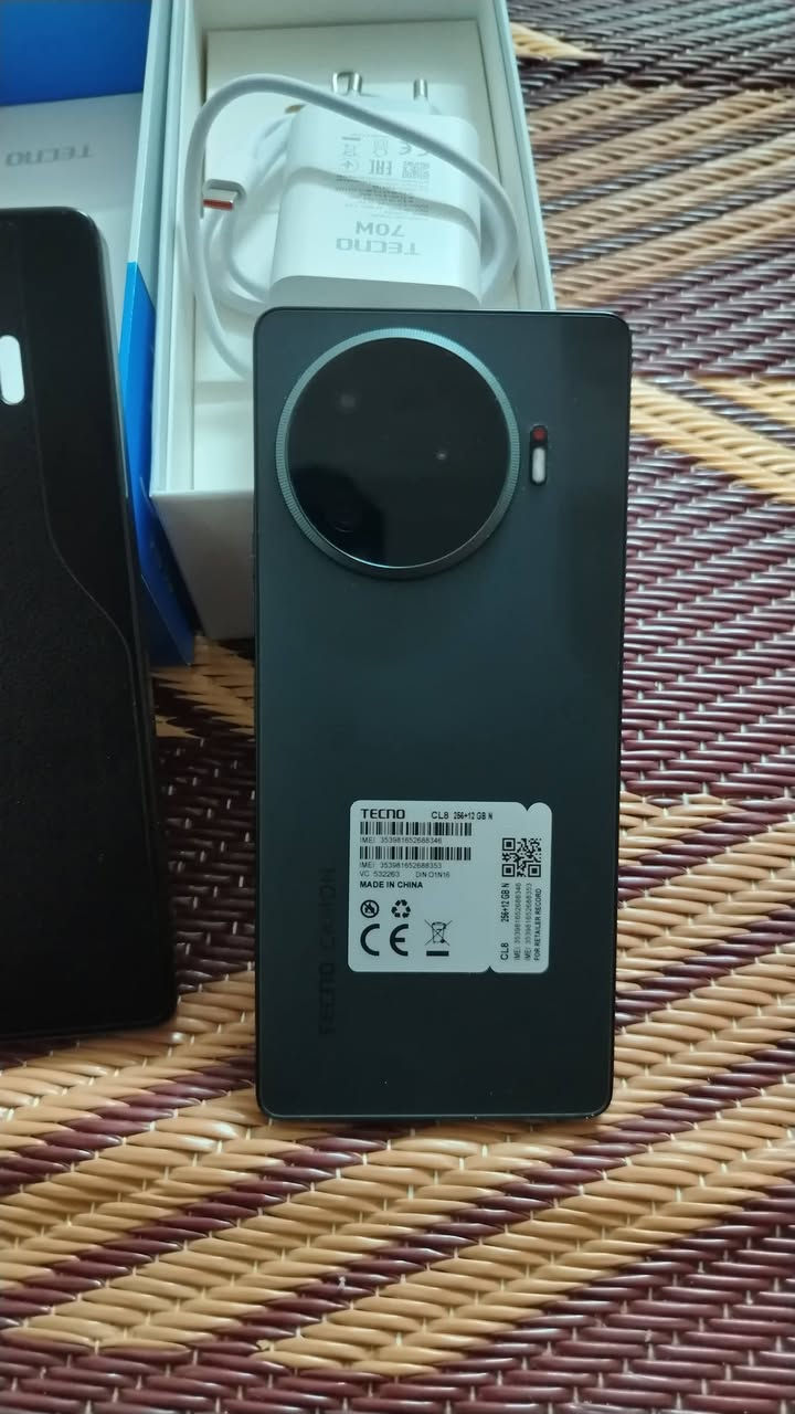 سلام عليكم 

تكنون كامون30 برو5g 
... 
البطارية5000
الشحن70w
الكامرة حساس سوني 4k 60أطار
50M
الشاشة144هرتز
المعالج ميديا تيك دايمنسيتي 8200
90 فريم العاب ثقيلة والباقي120
يدعم جيرو سكوب
.. 
الجهاز مصار اسبوعين من مفتوح من الكارتونة +شاحنة الجهاز الأصلية+كفر
سعر الجهاز 300ألف


**إذا كنت صاحب هذا الإعلان وتريد حذفه لأي سبب، رجاءا أرسل رسالة إلى الدعم الفني**