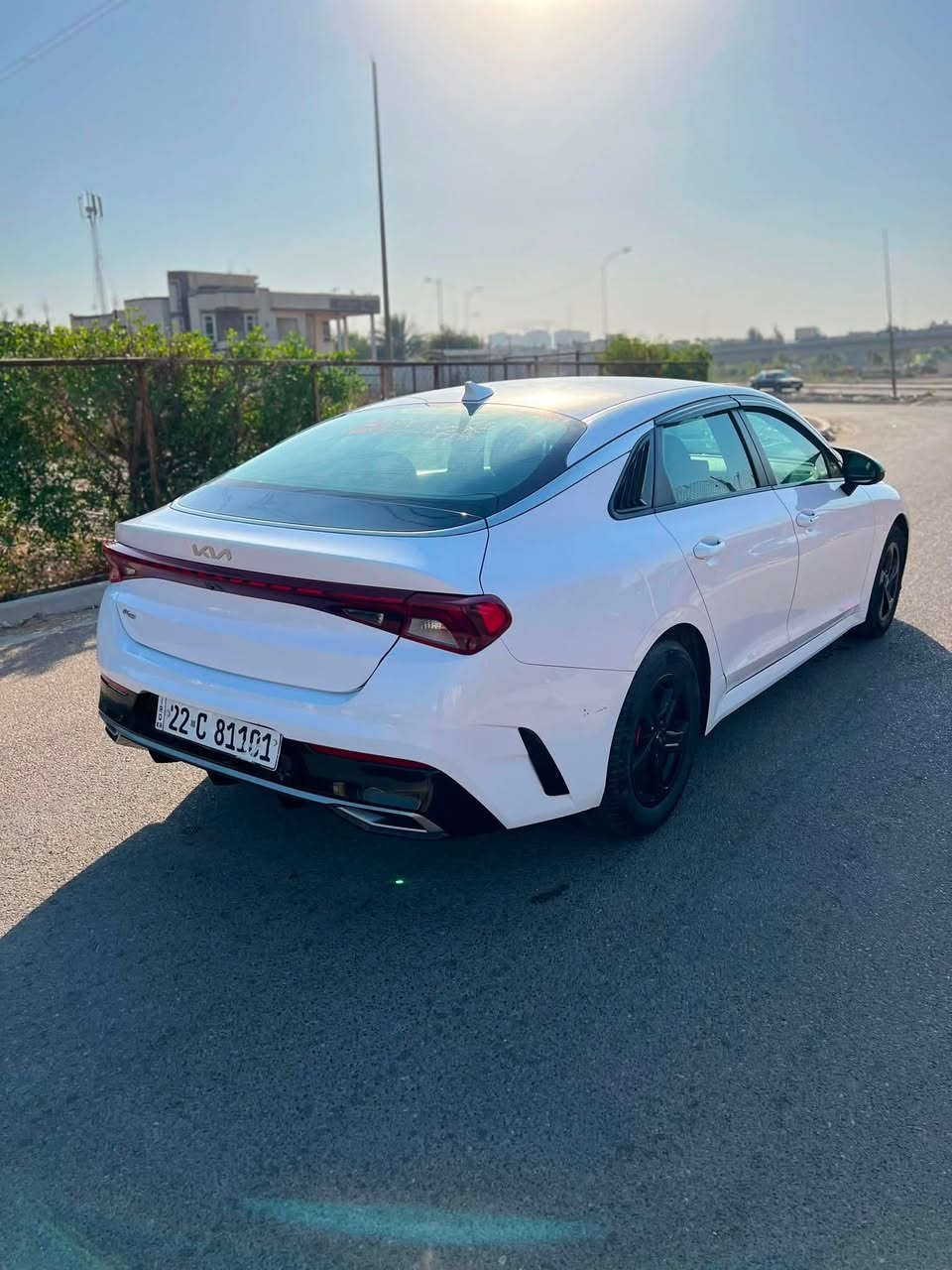 السلام عليكم
اوبتما k5 2022 للبيع وارد  أمريكي حادث بنيد فقط وبيها بارد مواصفات Lxs المعروفه محرك 1600 تيربو  ماشيه70 ml السياره رقم أربيل ب اسمي الموقع:حي العامل قرب البانزين خانه *********** السعر :148$
