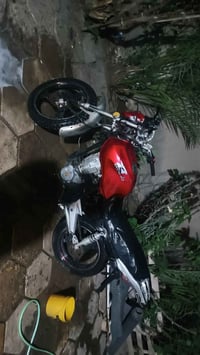 شباب  دراجه للبيع شغاله ادوات  نوعه دايون ابيع كوم حديد  سعر 150الف وب...