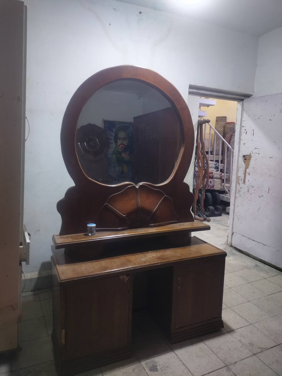 جربايه طفل تلبيسه ٥ قطع دوشك ضغط عالي  تنور كامل  ميز تواليت عراقي مابيهن اي ضرر .ديوانيه .الاسكان .مقابل المعهد التقني ***********
