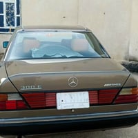 مرسيدس 300E • موديل ٨٩ • رقم بغداد