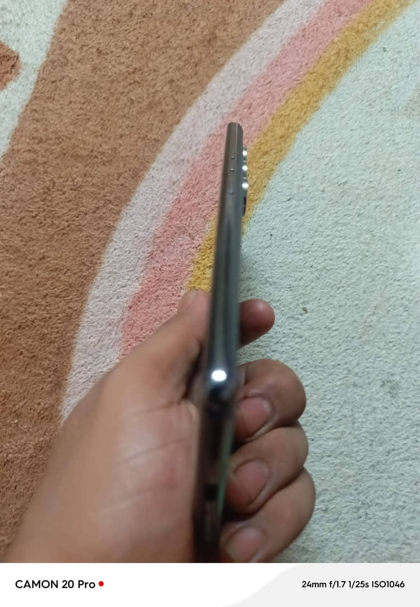 سلام عليكم تكنو كامون 40برو 5جي للبيع جهاز مستخدم نضيف كلش مكفول سعر قفل قفل 390 قفل عنوان بغداد الزعفرانية قرب المسيح واتساب ***********
