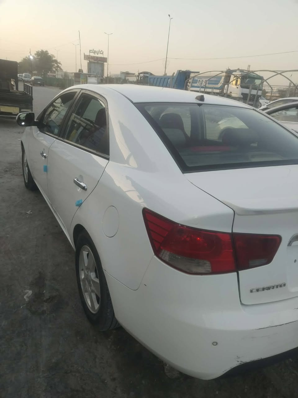 سيراتو موديل 12 رقمها بابل بسمي موضح كلشي بسونار رقم *********** سعر ب107 وبيها مجال
