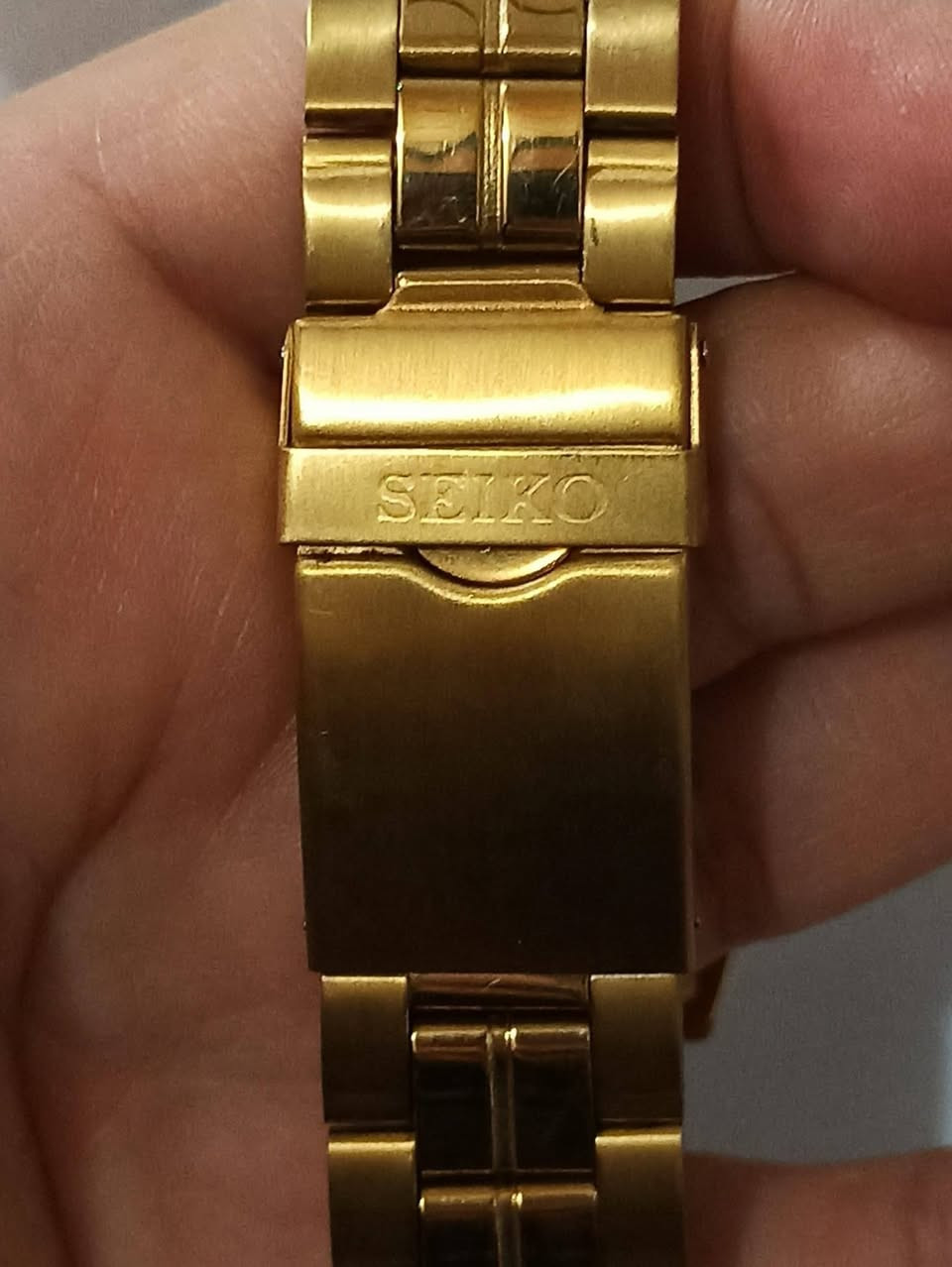 🌹بسم الله ما شاء الله لا قوة إلا بالله🌹 

ساعة(seiko 5 sports)ياباني اوتوماتیك مجدد
ظهر زجاجي مكشوف
نافذه شهري يومي عربی و انکلیزي
رنك متحرك
سير ستنل اصلي
مستعمل نظيفه جدا
قطر 44مع الزمبلك
السعر 80 الف👉👉👉
المكان/ السلیمانیة
يوجد توصيل


**إذا كنت صاحب هذا الإعلان وتريد حذفه لأي سبب، رجاءا أرسل رسالة إلى الدعم الفني**