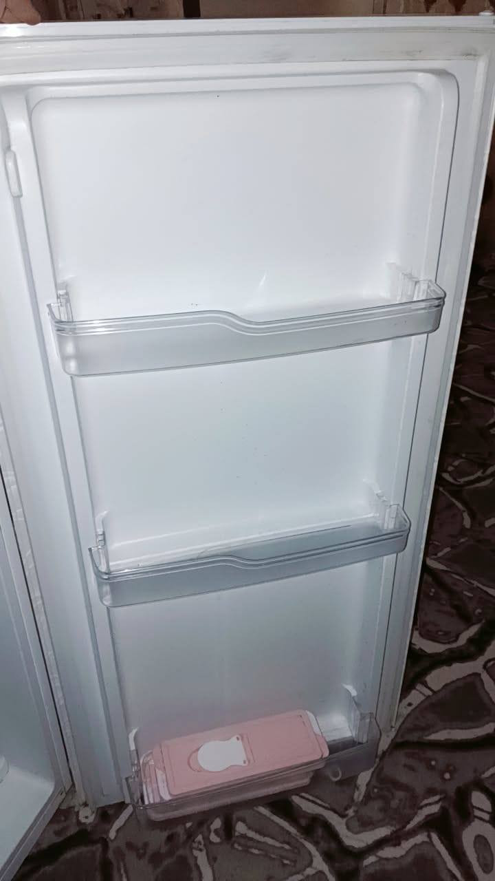 ثلاجه للبيع نوعيه كلش زينه حجم وسط السعر 275وبيه مجال


**إذا كنت صاحب هذا الإعلان وتريد حذفه لأي سبب، رجاءا أرسل رسالة إلى الدعم الفني**