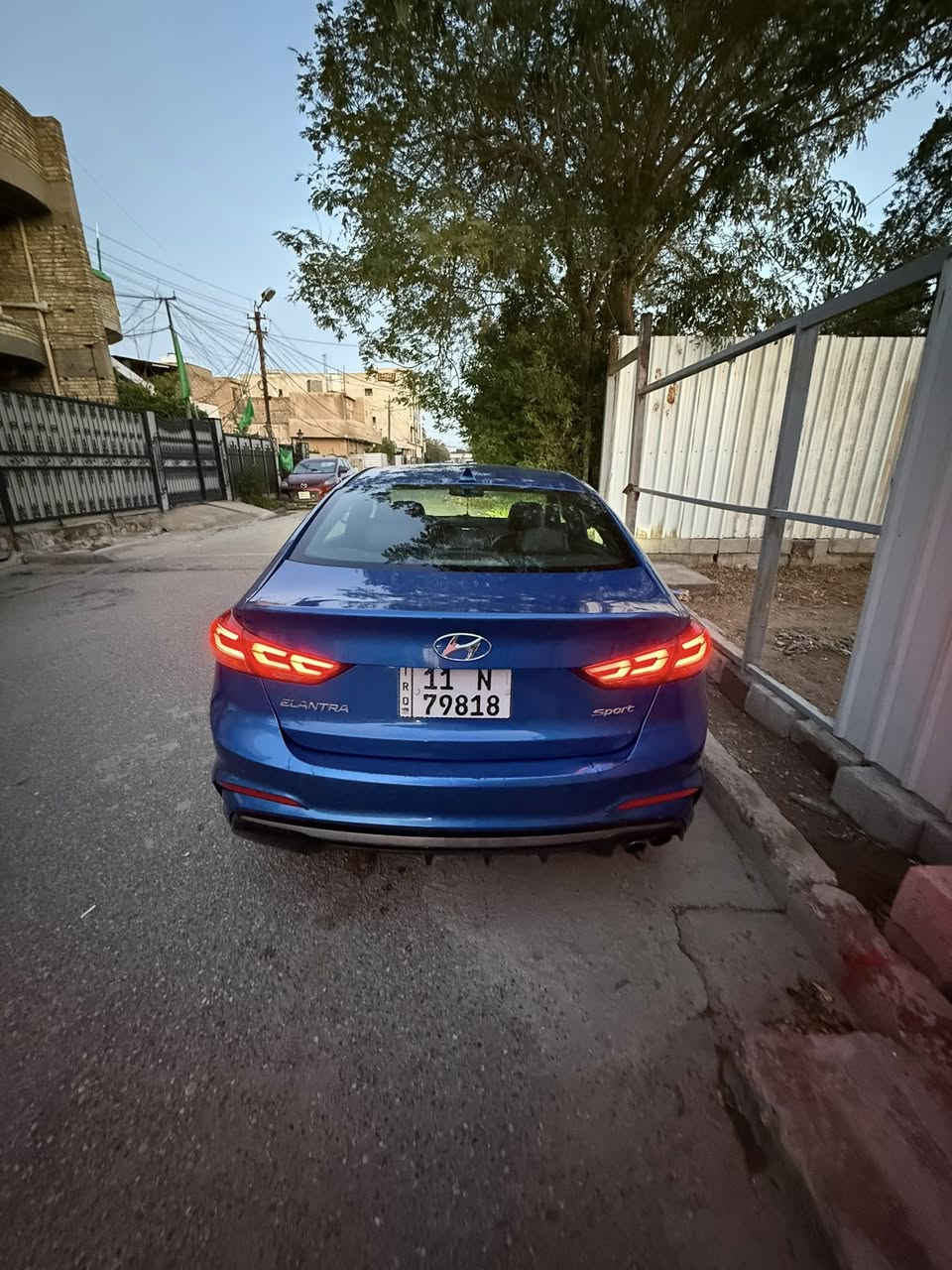السلام عليكم 
بيع أو مراوس كيا سيلوتوس 1600 توربو. 

النترا 2018 سبورت محرك 1600 تيربو 201 Hp
كير اتوماتيك 7 نمر عدا الR
وارد امريكي للبيع بدون ايرباك 
اكزوز رياضي بلادي
مواصفات ١/١ :
بصمة تشغيل وبيبان 
صندوك ذكي يفتح عنده القتراب 
كشنات حضن جلد مختومه sport 
تدفئة كشنات 
دشبول كاربون فايبر 
كيجات رياضي 
سلايد روف
لايت زينون بلادي 
بك لايت لد بلادي 
ويل كب ١٨ كروم بلادي 
مرآة تعتيم ذاتي 
اشاير بلمري 
رادار نقطة عمياء 
تحكمات ستيرن 
تدفئة ستيرن 
ستيرن حرف D 
شفتات بلستيرن 
سستم صوت سماعات انفنتي ودمام خلفي 
تبريد بيانو 
بيه حادث بسيط سونار موجود 
سعر 122وبيها مجال بسيط 

مكاني بغداد 
***********
