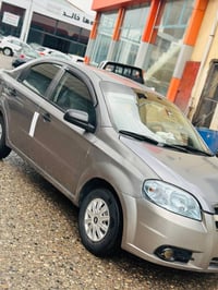 أفيو • ٢٠٠٨ • قير عادي