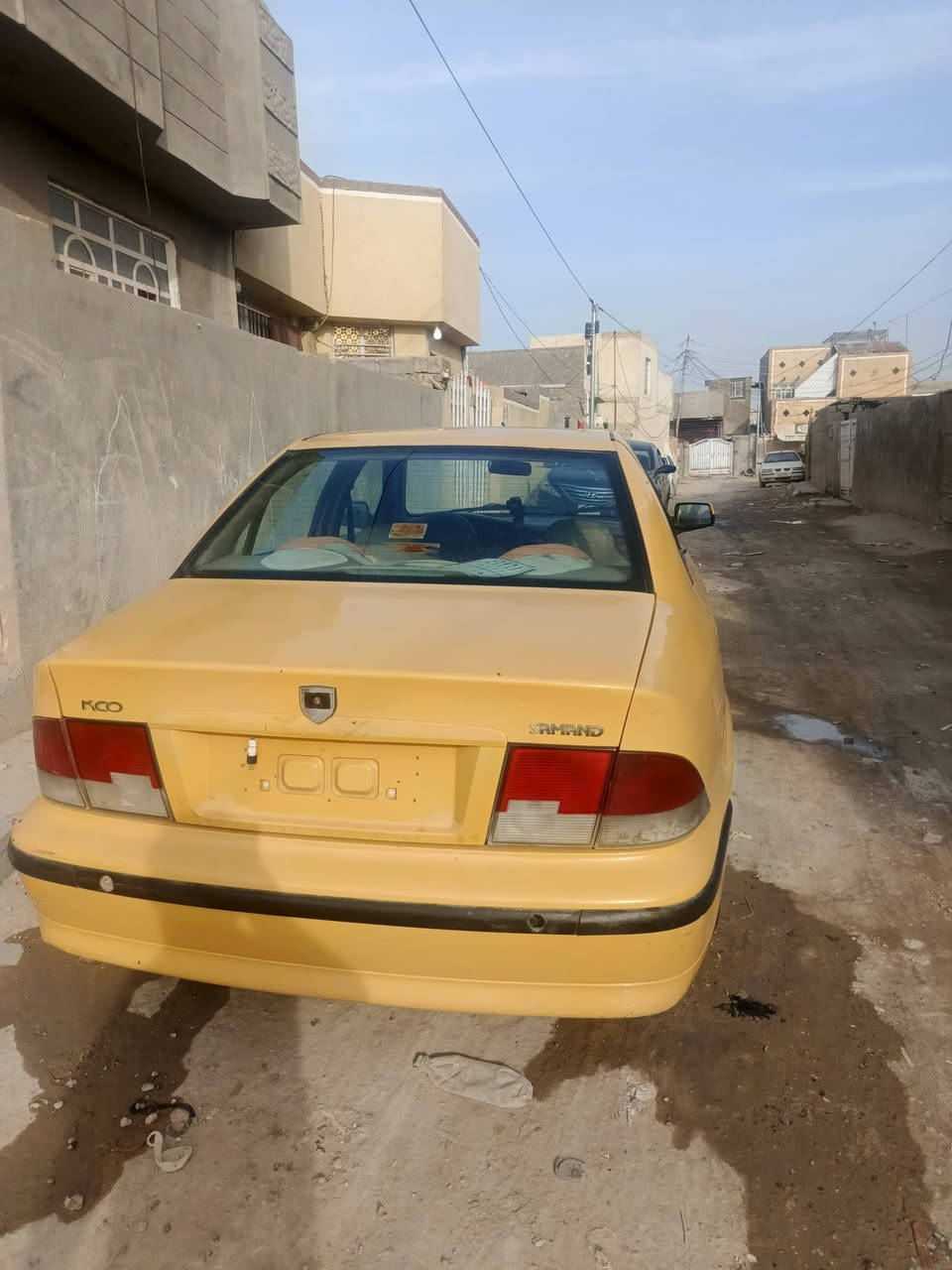 سلام عليكم سياره سمند موديل 11كير مكينه حداديه تخم تاير كله جديد مكفولة راعيها بصفي جيرانا رقم بغداد مصفر هيئه وغرامات السعر ٣٤ وبيها مجال سياره نضيفه مال جناي تواصل واتساب ***********
